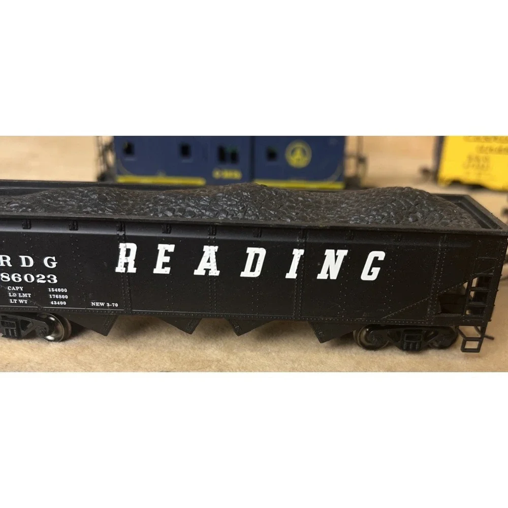12 Train Cars HO Scale Reading, B&O W.P. Chessie or Flat Baby Ruth DuPont Etc
